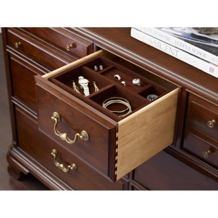 Hadleigh Bureau - Image 2